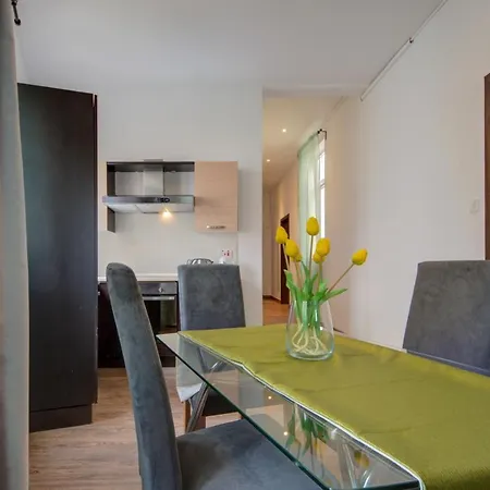 Just Off The Ferries Sliema Apartment Apartament *