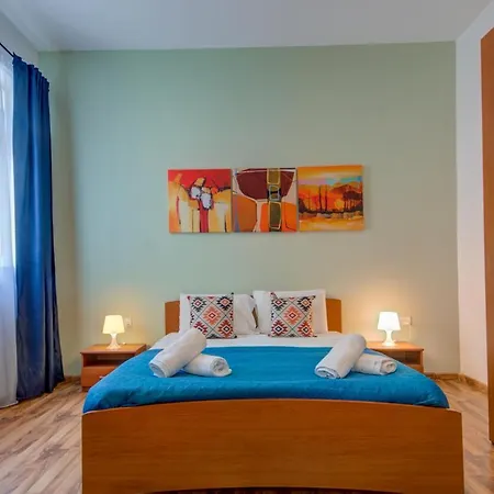 Just Off The Ferries Sliema Apartment Apartament Sliema