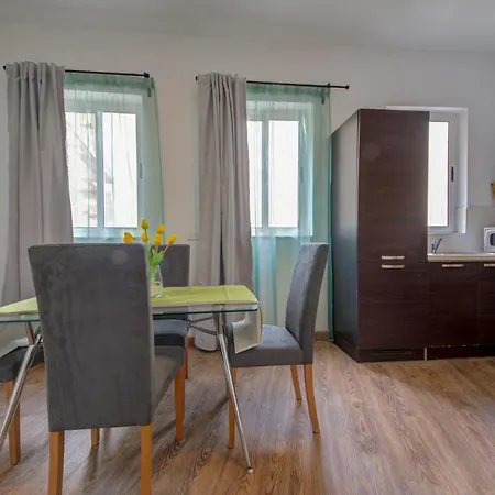 Just Off The Ferries Sliema Apartment Apartmán