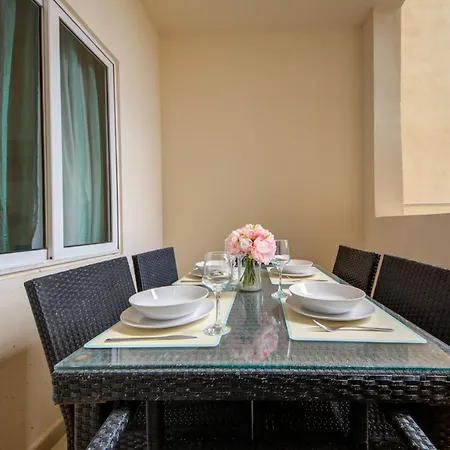 דירה Just Off The Ferries Sliema Apartment סליאמה